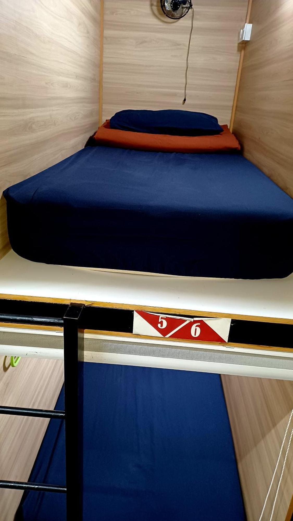 Hotel Bricks Backpackers Sleepbox Tanah Rata Zimmer foto