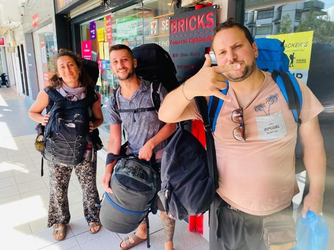 Hotel Bricks Backpackers Sleepbox Tanah Rata Exterior foto